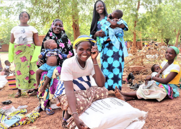 Enfrentar os choques do sistema alimentar e o número crescente de pessoas vulneráveis  Enfrentar os choques do sistema alimentar e o número crescente de pessoas vulneráveis
